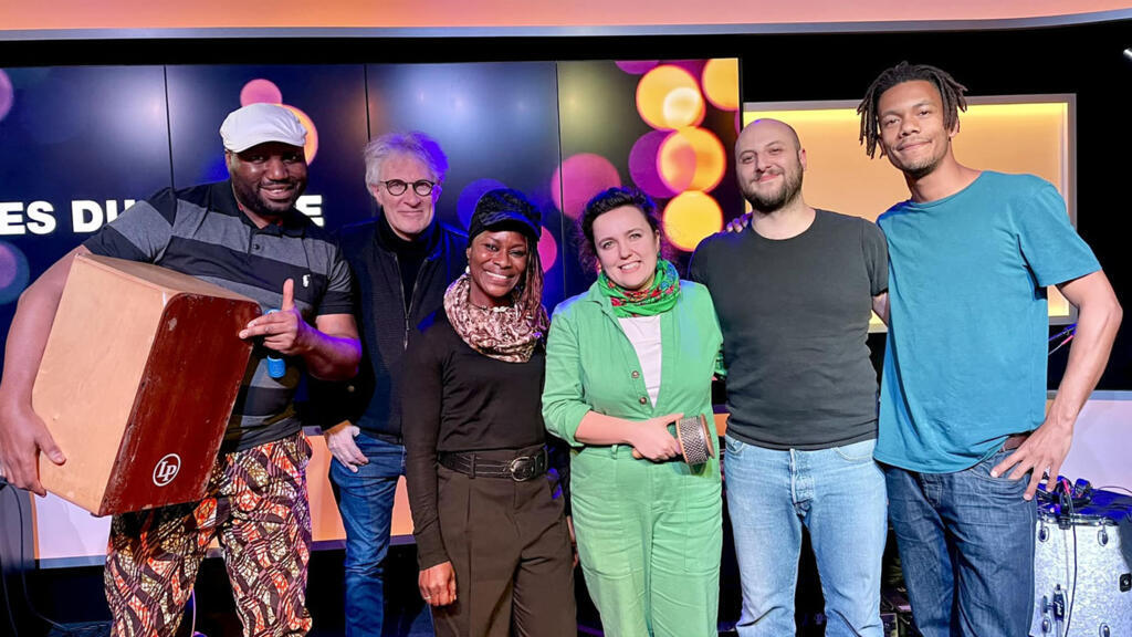 Désiré Nkouandou Njopam, Martin Meissonnier, Ma Sané, Luna Silva, Maxime Barcelona et Yann-Lou Bertrand à RFI.