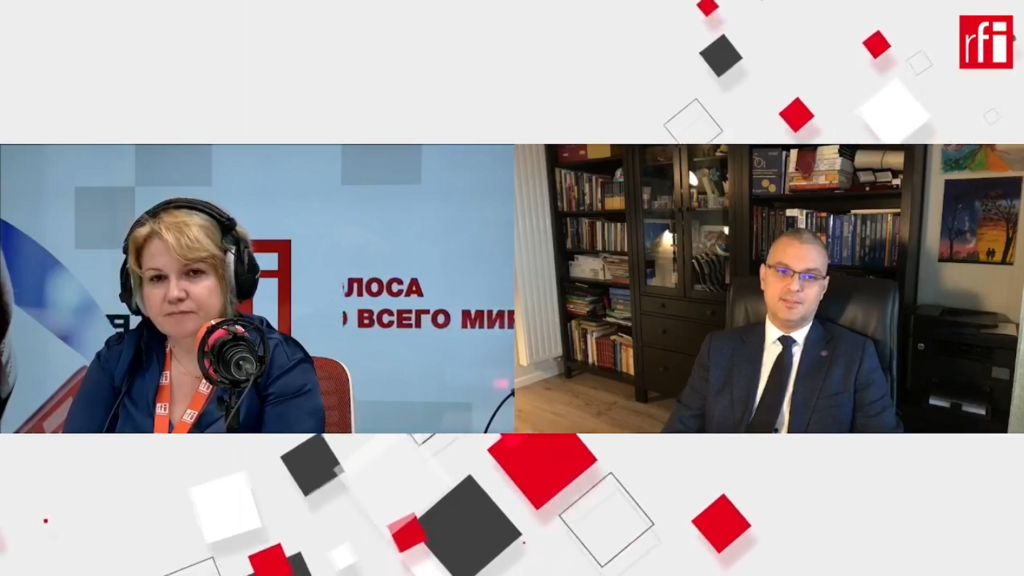 Rectorul UMF Craiova, prof. univ. dr. Dan-Ionut Gheonea și Mirela Dădăcuș, realizator emisiune Sănătatea FM
