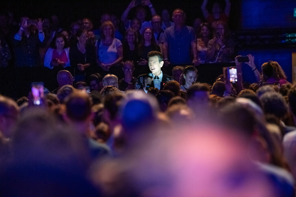 Chris Isaak en concert au Montreux Jazz Festival 2023.