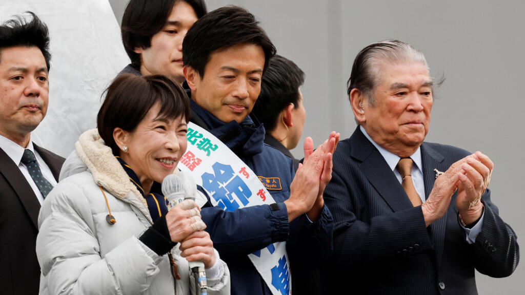 �ձ���ѡ�����񵳵����������ɶ���