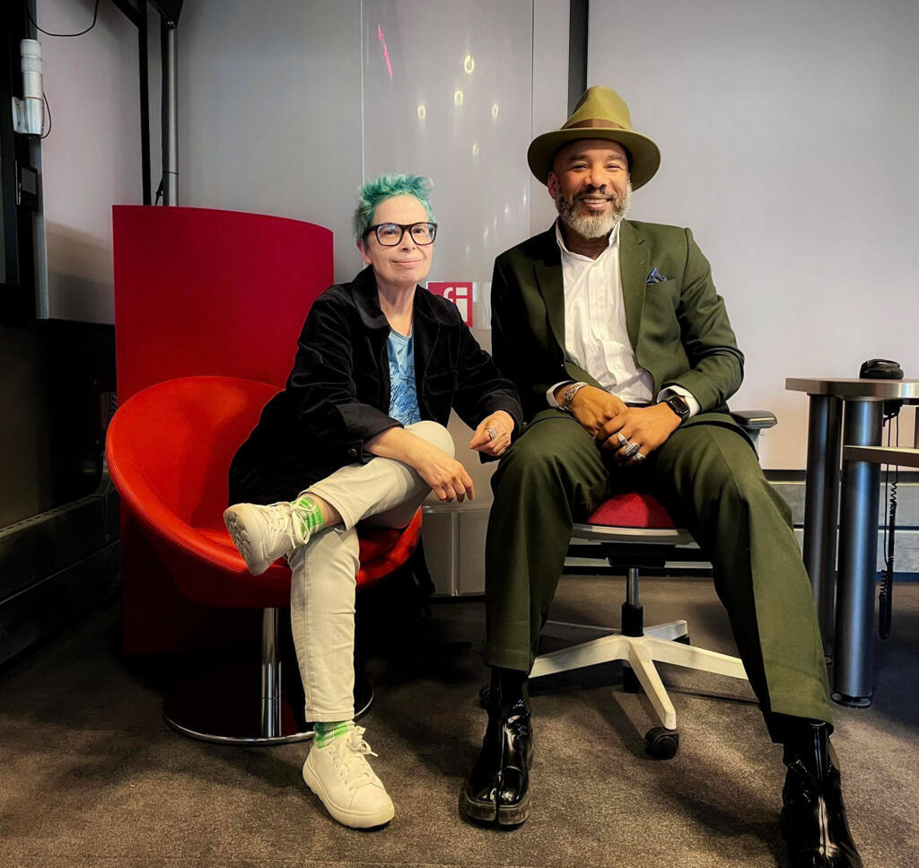Anthony Joseph et Laurence Aloir à RFI.