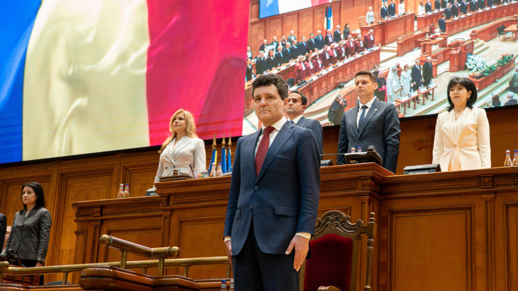 Nicușor Dan, la ceremonia solemnă de depunere a jurământului- Palatul Parlamentului 26 mai 2025