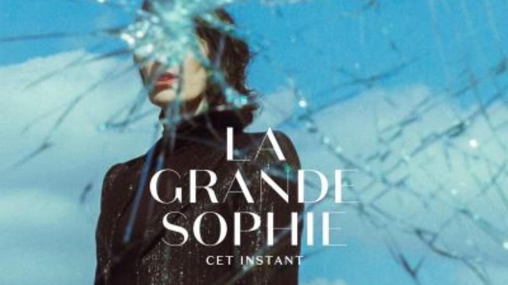 Couverture de la pochette du dernier album de La Grande Sophie «Cet instant». Label Polydor.
