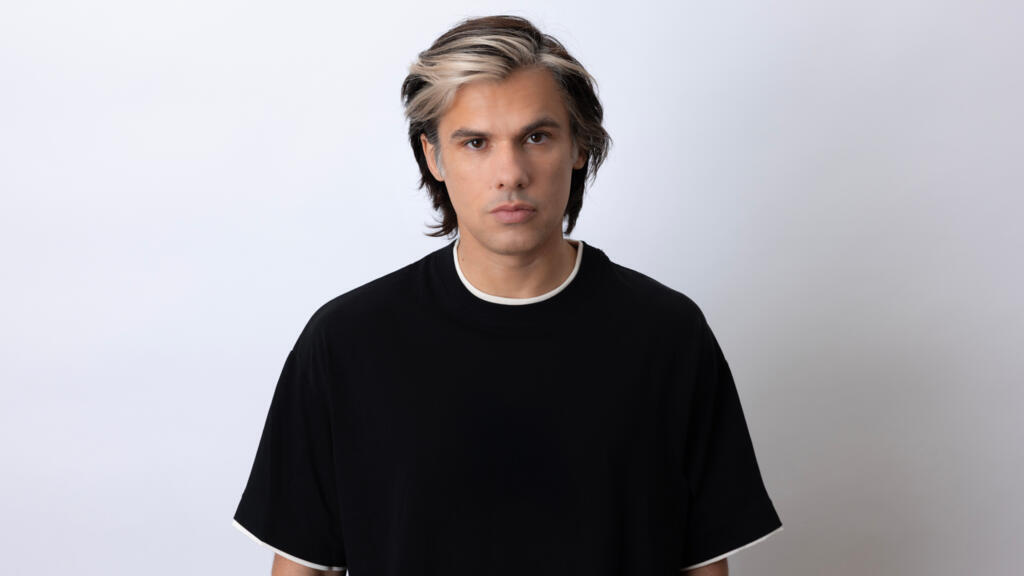 «La fuite en avant» d'Orelsan, entre apaisement et lassitude