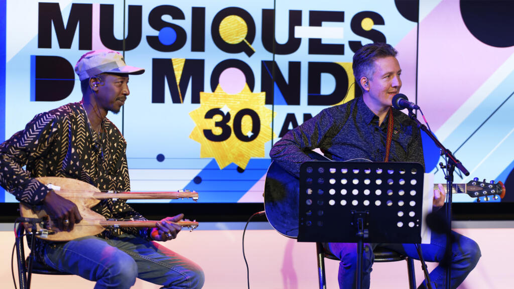 Youssouf Diabaté et Colin Laroche de Féline à RFI.