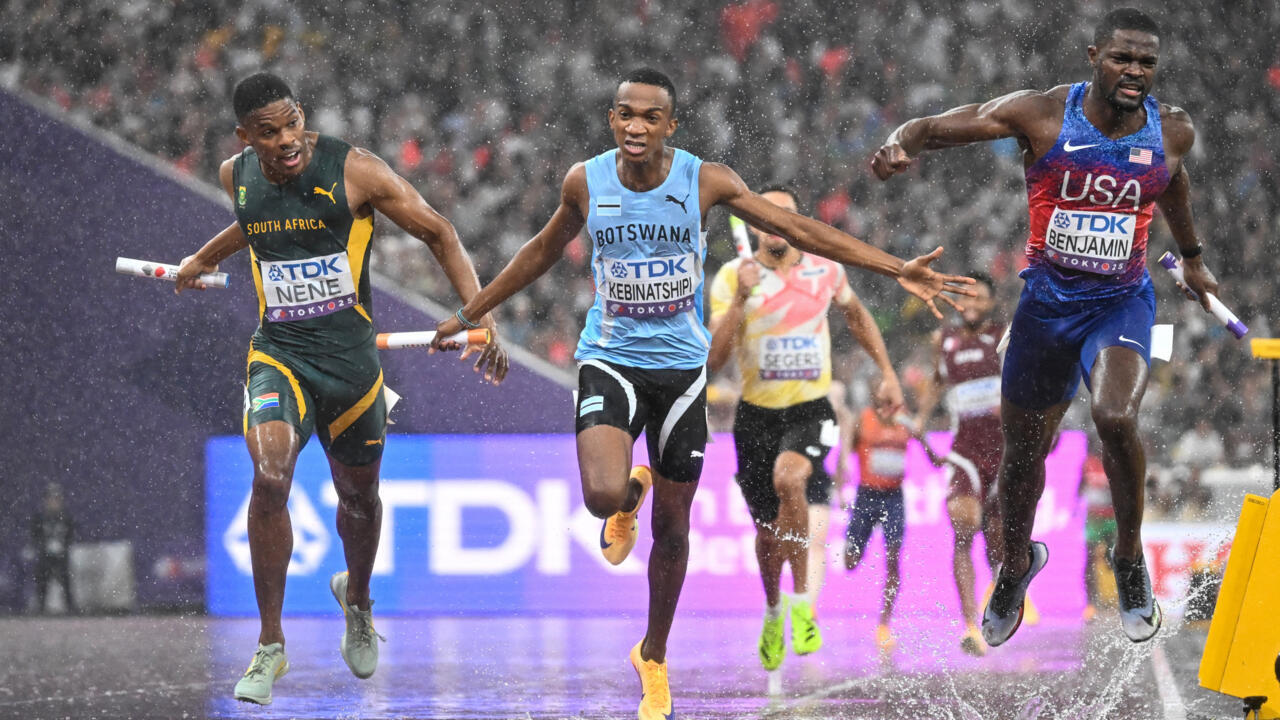 «À 80m, j'ai accéléré»: Kebinatshipi ramène l'or au Botswana sur 4x400 aux Mondiaux d'athlétisme
