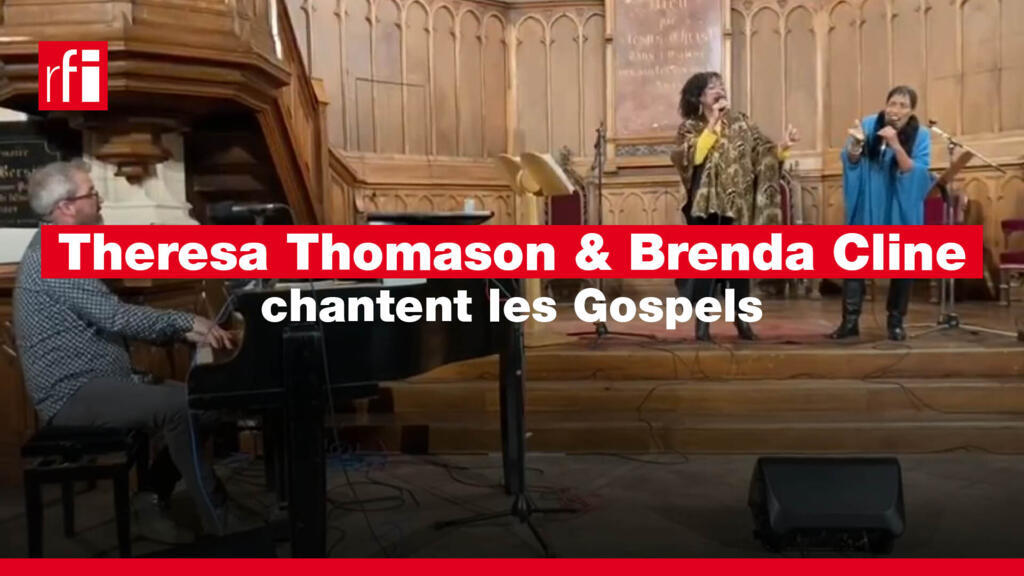 Theresa Thomason  et Brenda Cline chantent les Gospels.