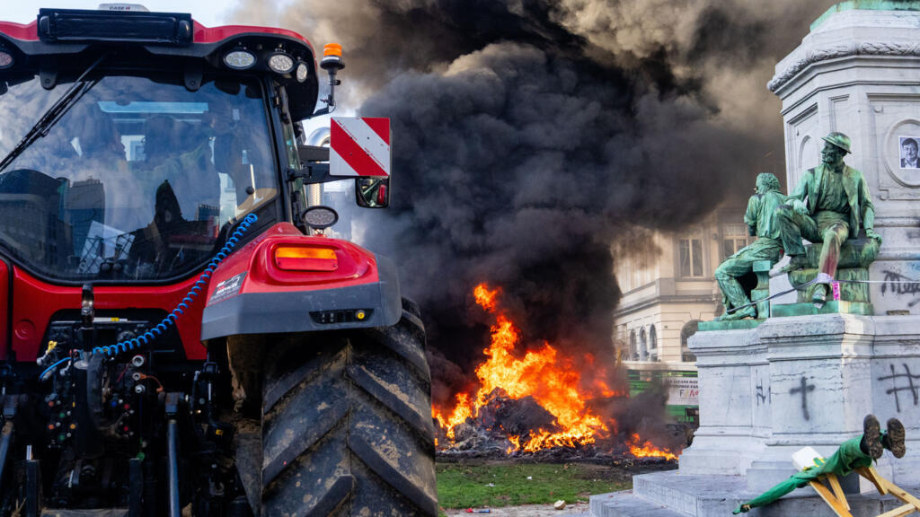 Gran protesta de los agricultores europeos contra el acuerdo de la UE con el Mercosur
