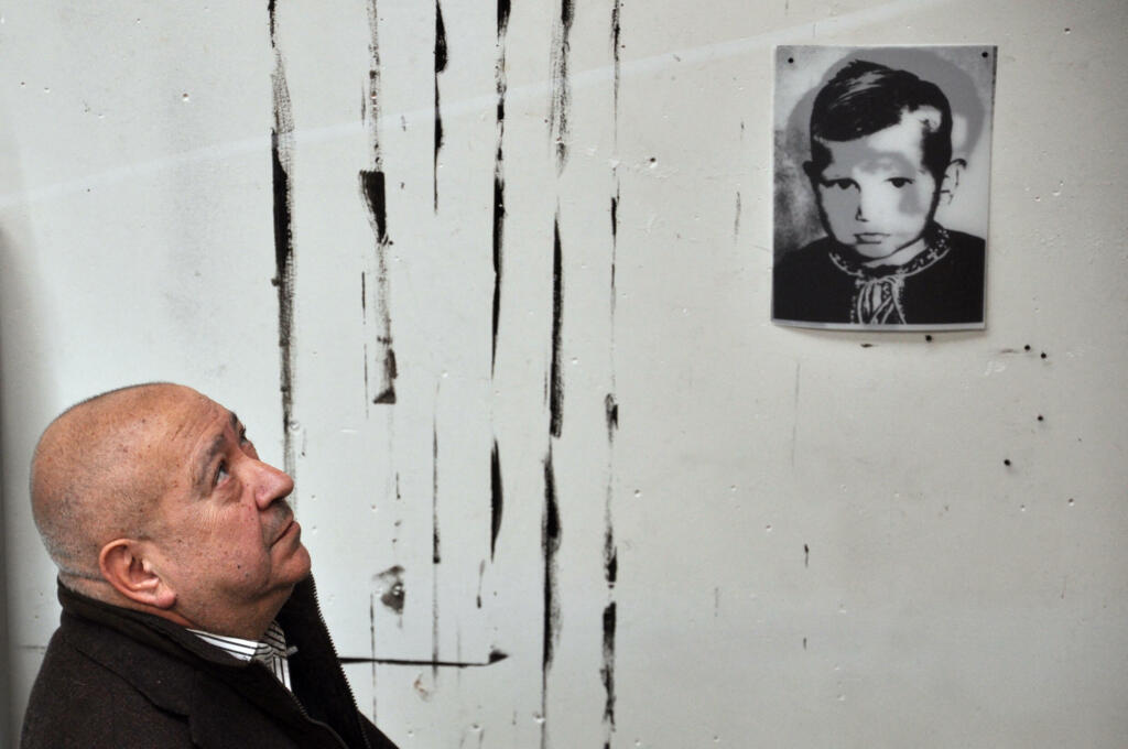 小物入れ christian boltanski \"la mort pour rire\" Fragile Time: Talking About Death with Christian Boltanski