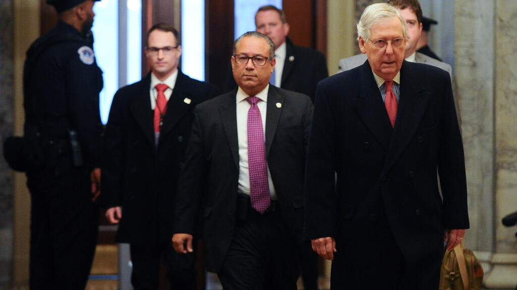 Le chef de la majorité républicaine au Sénat Mitch McConnell au Capitole pour le procès en destitution de Donald Trump, le 28 janvier 2020.