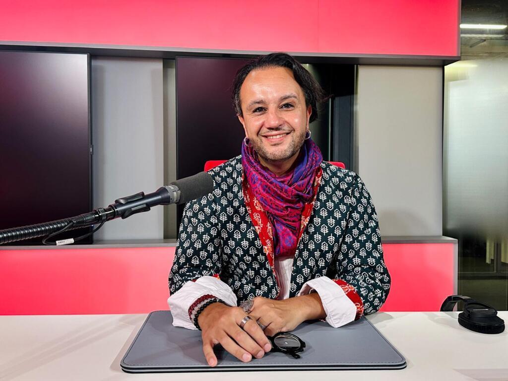 Thamy Ayouch é atualmente professor na Université Paris-Cité.