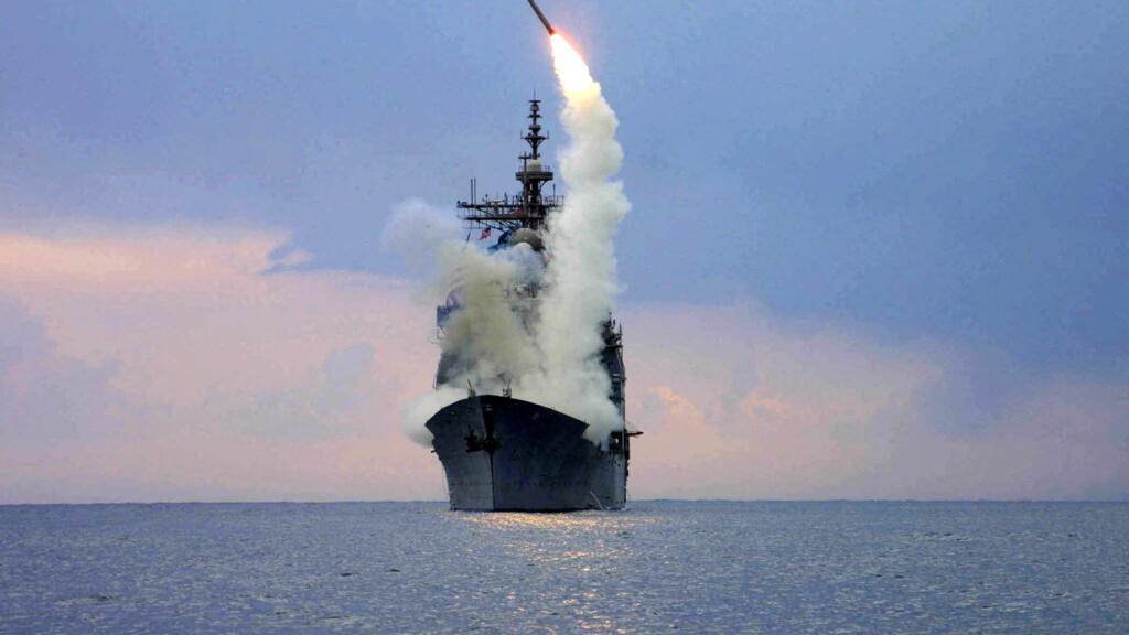A Tomahawk Land Attack Missile (TLAM) is launched from the guided missile cruiser USS Cape St. George, arch 23, 2003. REUTERS/U.S. Navy/Intelligence Specialist 1st Class Kenneth Moll/File Photo/File