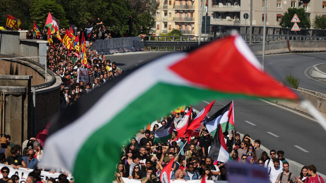 Italie: des centaines de milliers de personnes manifestent en soutien à Gaza