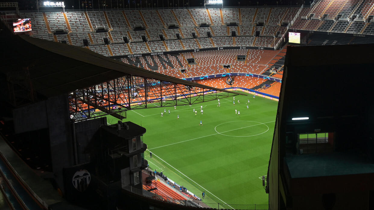 How the coronavirus pandemic is affecting European football - RFI