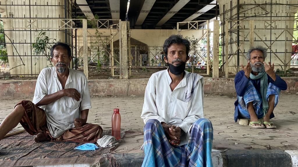 Muslim daily wage workers in Delhi who have been rendered homeless.