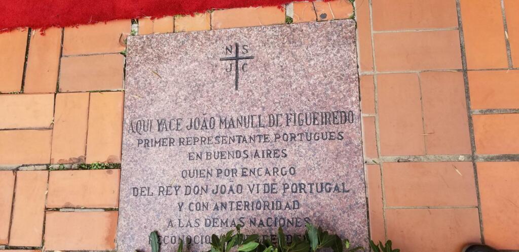 João Manuel de Figueiredo jaz no pátio do Convento de Santo Domingo ao lado do heroi da Independencia argentina