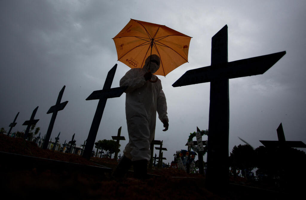 Cemitério de Nossa Senhora Aparecida, em Manaus, onde foram enterradas grande parte das vítimas de Covid-19.