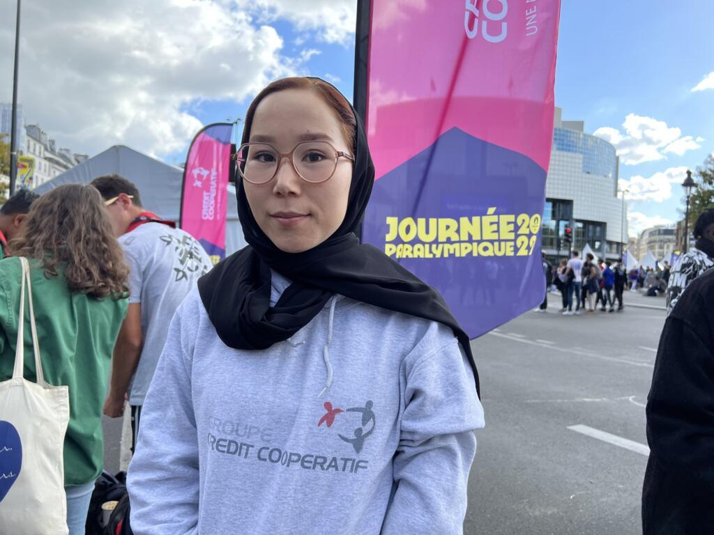 A atleta afegã Zakia Khudadadi conseguiu fugir do Afeganistão durante a tomada de Cabul pelos talibãs.