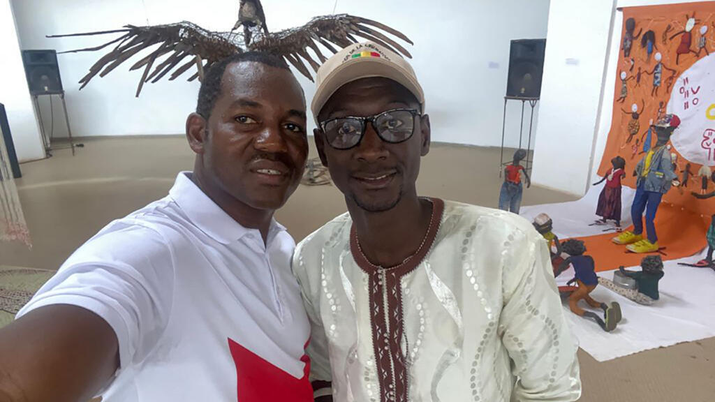 Alioune Badara Mané du Club RFI Méouane (Sénégal) et  Ben Adama Coulibaly de Ouagadougou, responsable du réseau des Clubs RFI au Burkina Faso.