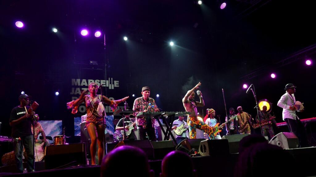 Roy Ayers et Seun Kuti en concert avec Egypt 80 au Marseille Jazz des Cinq Continents en juillet 2017.