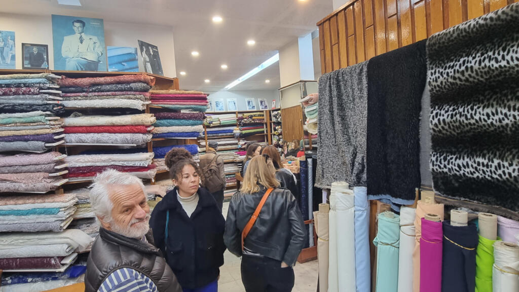 Visite guidée dans la vieille ville de Tunis pour découvrir l'histoire du textile.