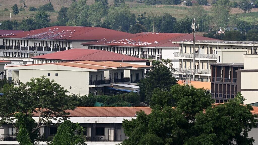 缅甸军事突袭KK电诈园后 员工涌向附近电诈中心