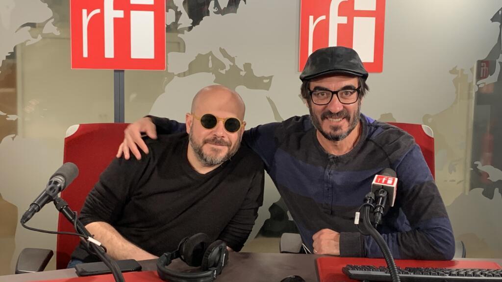 Os músicos Pablo Lapidusas e Bernardo Lobo, que apresentam em Paris o álbum "Zambujeira", estiveram na RFI para falar a respeito (10/04/23).