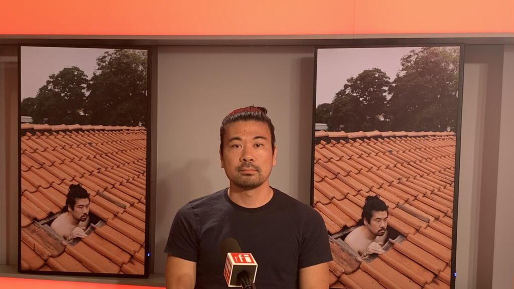 O fotógrafo brasileiro Ricardo Tokugawa investiga suas raízes okinawanas através de imagens.
