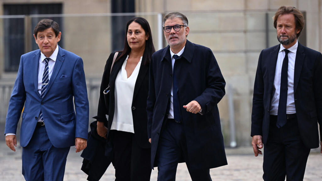 France: une réunion de la gauche à Matignon, sans LFI, pour préparer l'après-Bayrou