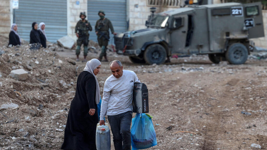 Cisjordanie: face aux démolitions israéliennes, les habitants de Jénine tentent de récupérer des souvenirs