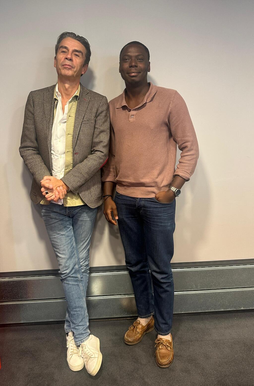 Elgas en compagnie de l'historien Pascal Blanchard
