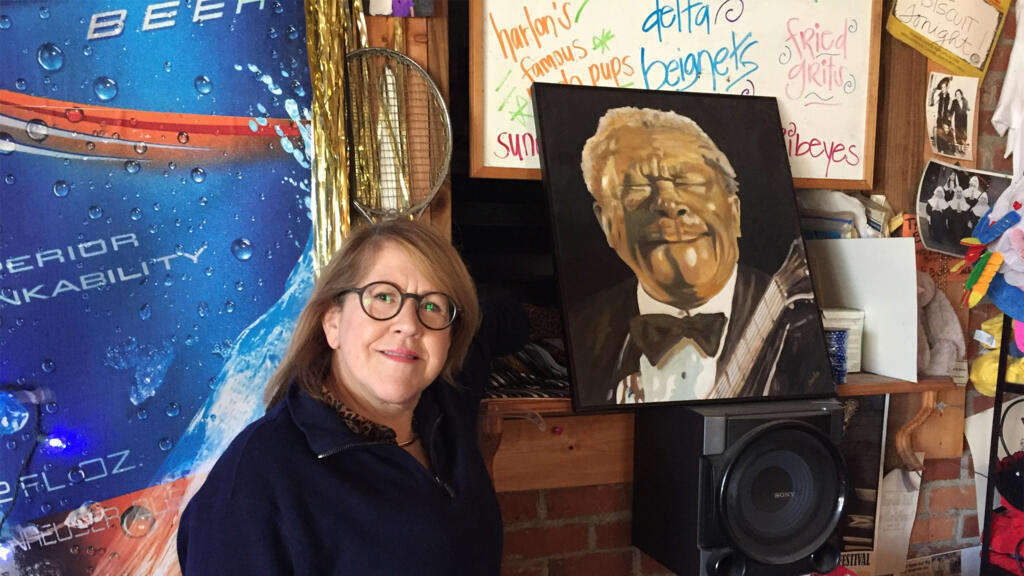 Trish Berry dans son club-restaurant, «The Blues Biscuit», à Indianola (Mississippi).