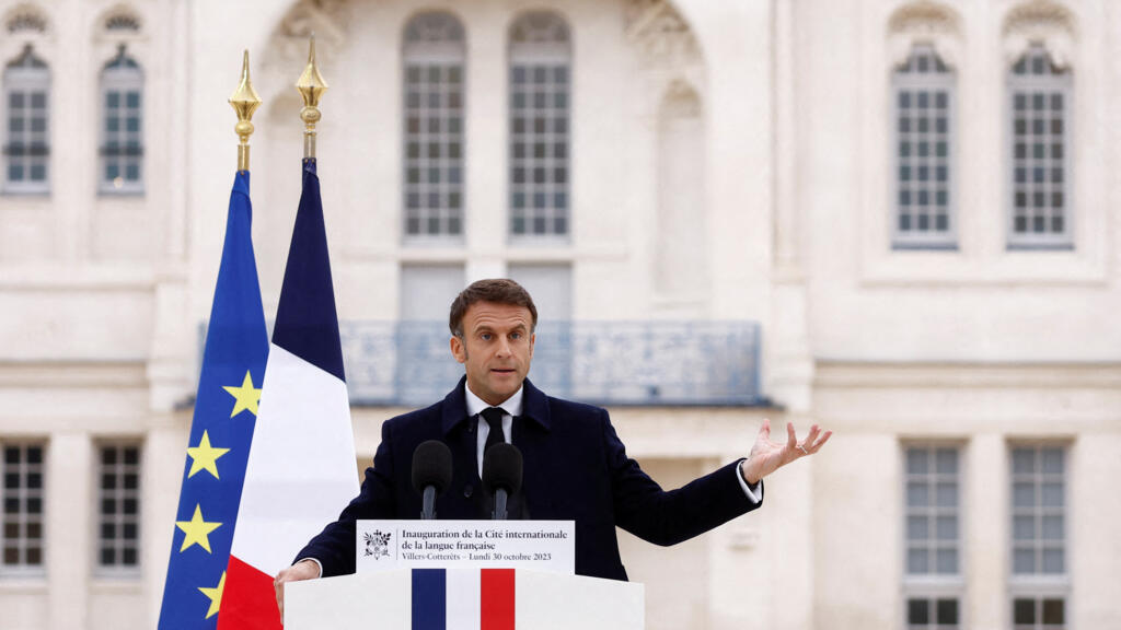 O presidente francês, Emmanuel Macron, no Centro Internacional da Língua Francesa, em Villers-Cotterets, 30 de outubro de 2023.
