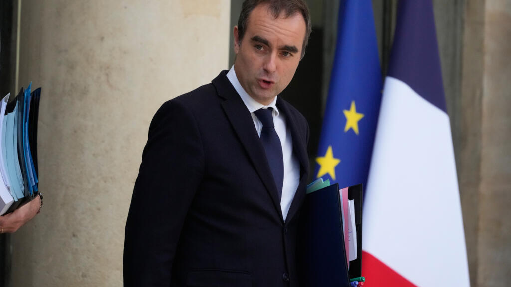 France: la piste d'une adoption du budget par ordonnance prend de l'épaisseur