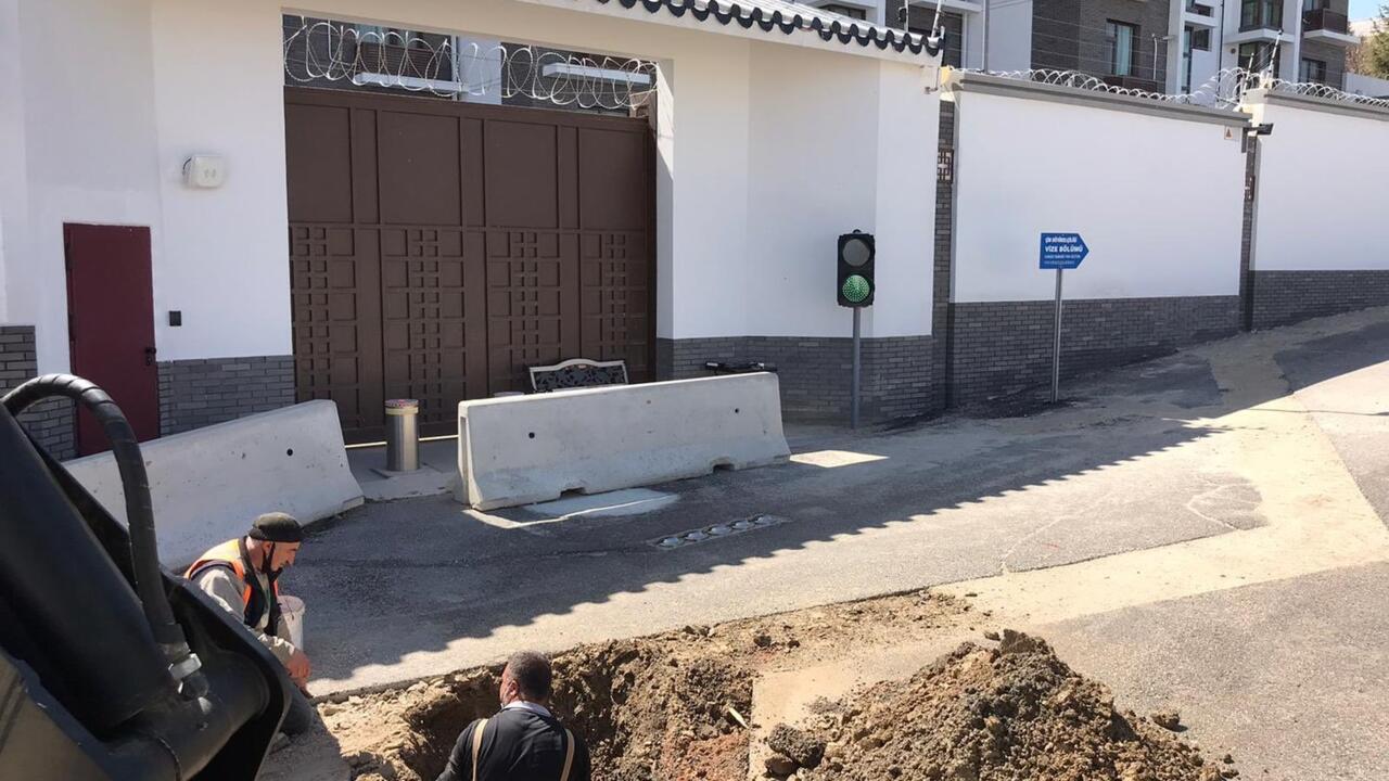中國駐土耳其使館門前遭挖洞 施工說法不那麼簡單？
