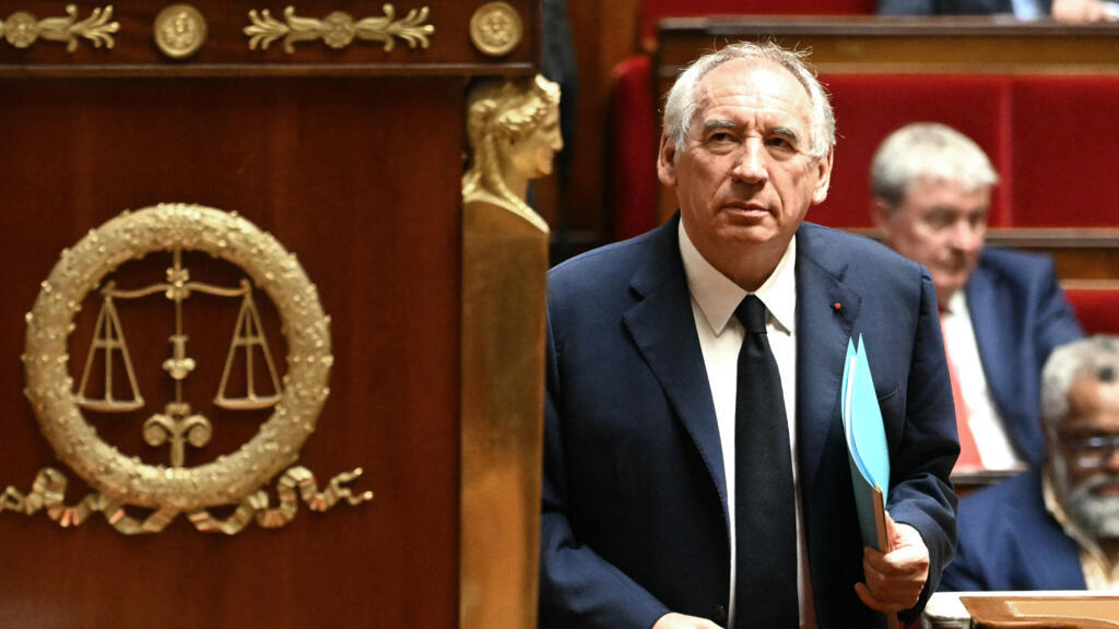 Arrivée du Premier ministre François Bayrou au perchoir de l'Assemblée nationale, le 8 septembre 2025.