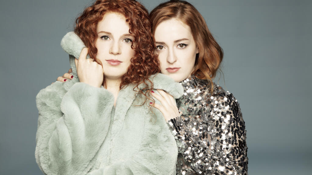 Camille et Julie Berthollet.