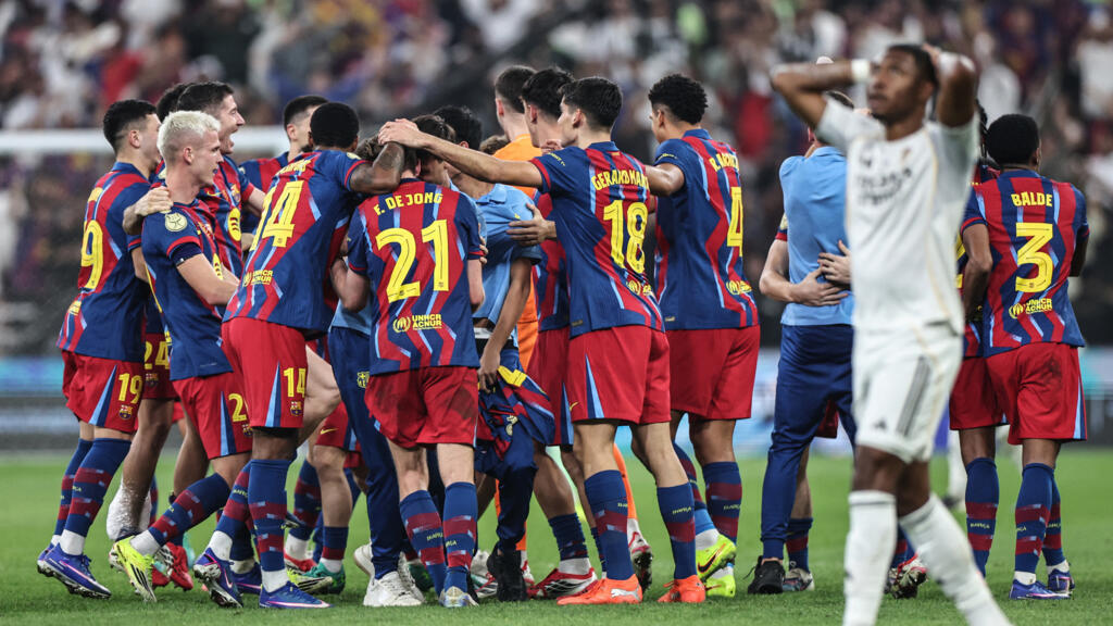 Supercoupe d’Espagne : Le FC Barcelone s’offre son premier titre de la saison en domptant le Real Madrid dans un Clasico haletant