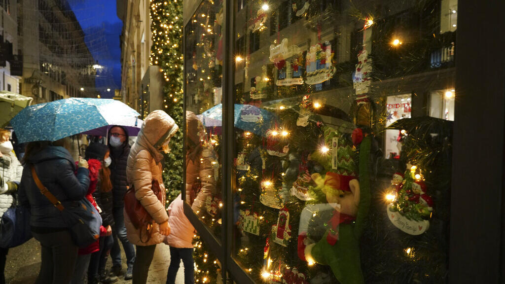 A partir desta terça-feira 8 de dezembro e até o fim do mês, qualquer adulto residente no país poderá obter o reembolso de 10% de suas compras à vista, desde que sejam pagas com cartão de crédito ou outro meio de pagamento eletrônico.