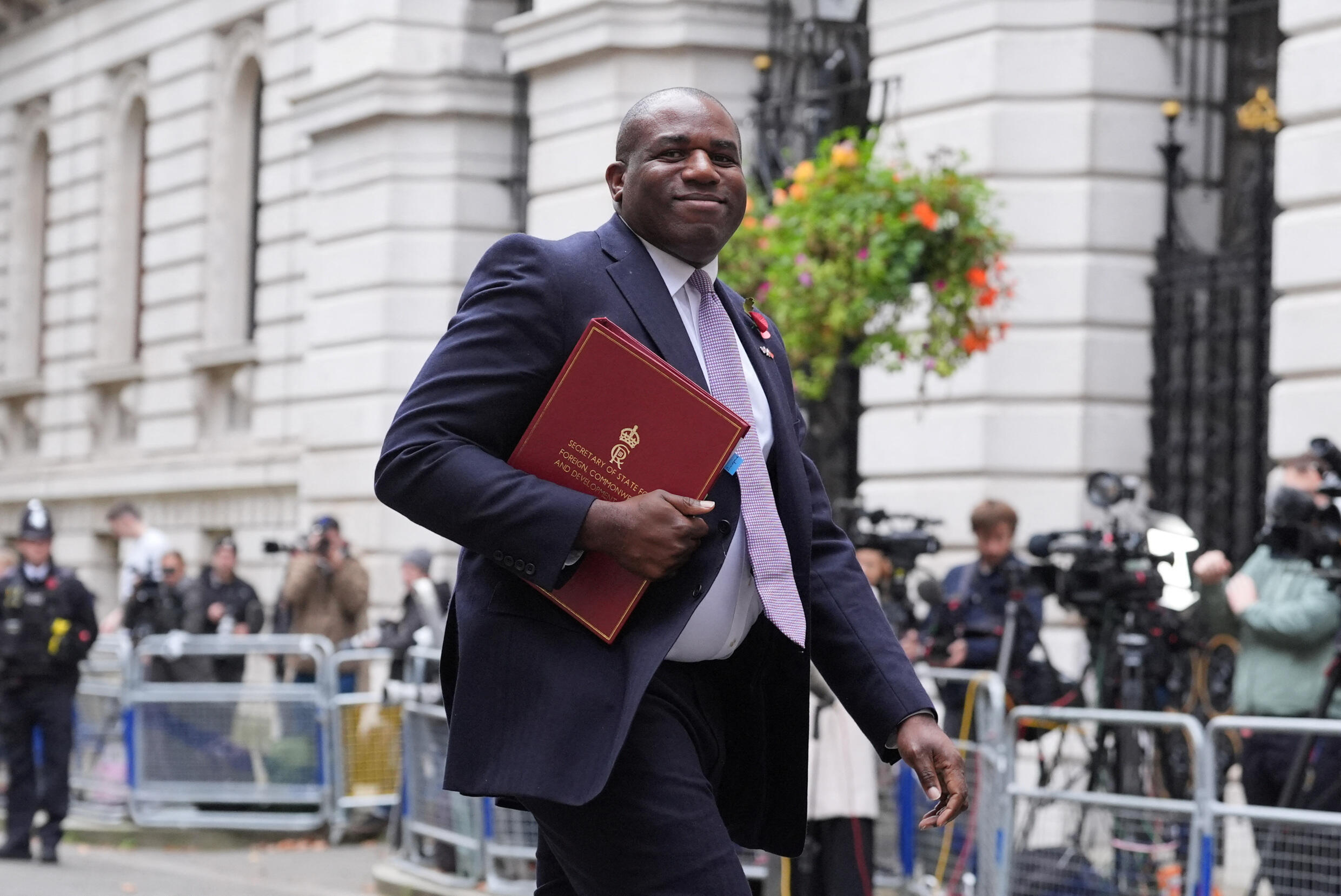 Mataifa ya mbalimbali ya Magharibi yamekuwa yakiimarisha uhusiano wake na nchi za bara Afrika.