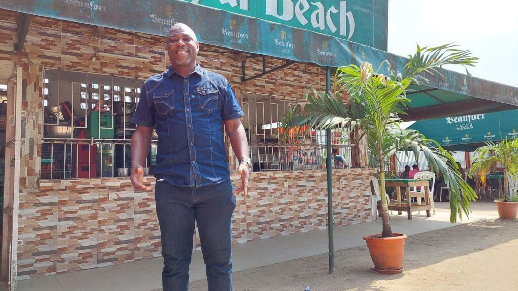 Jean-Jacques Biandji, propriétaire d'un maquis dans le quartier Blockhaus, à Abidjan.