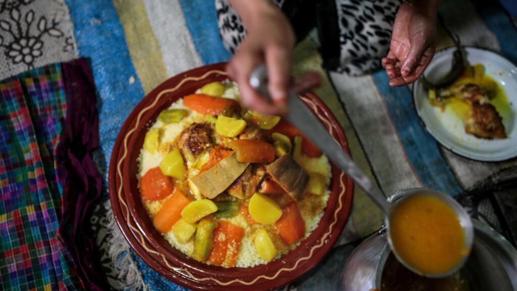 Une des variétés de couscous berbère préparée selon une tradition qui n'a pas changé depuis des siècles.