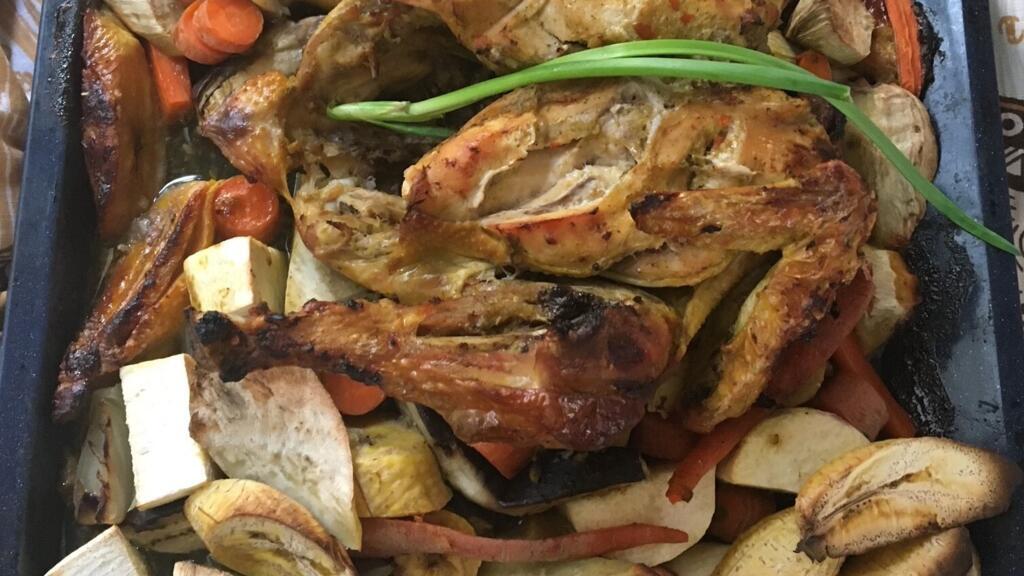 Poulet massé, patates douces et plantains de Nathalie Brigaud Ngoum.
