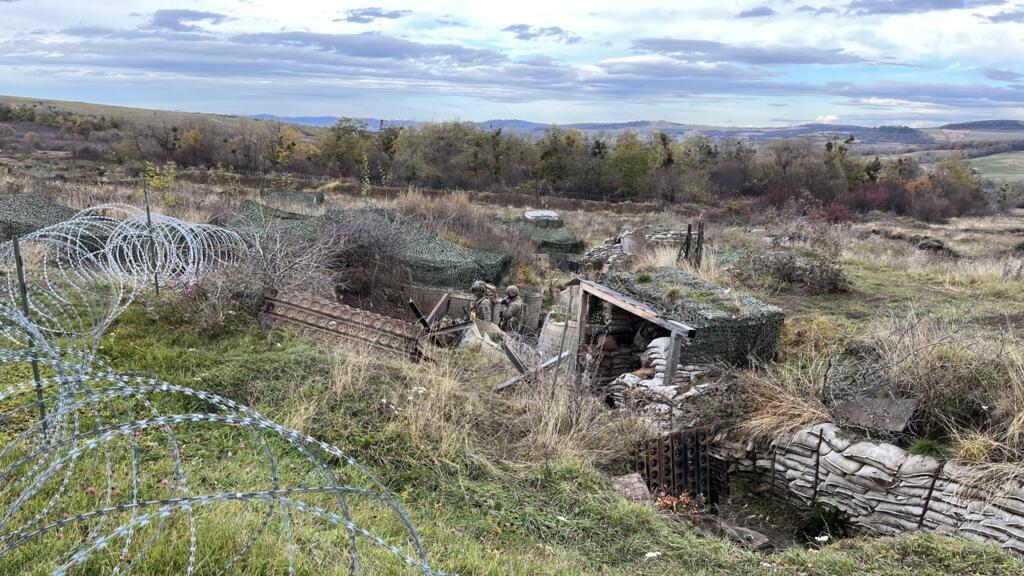 En Roumanie, dans la boue et le froid, l'Otan réapprend le combat de tranchées