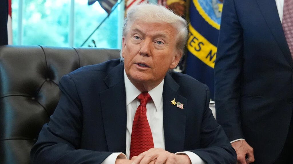 États-Unis: Donald Trump promulgue la loi destinée à rendre public le dossier Epstein