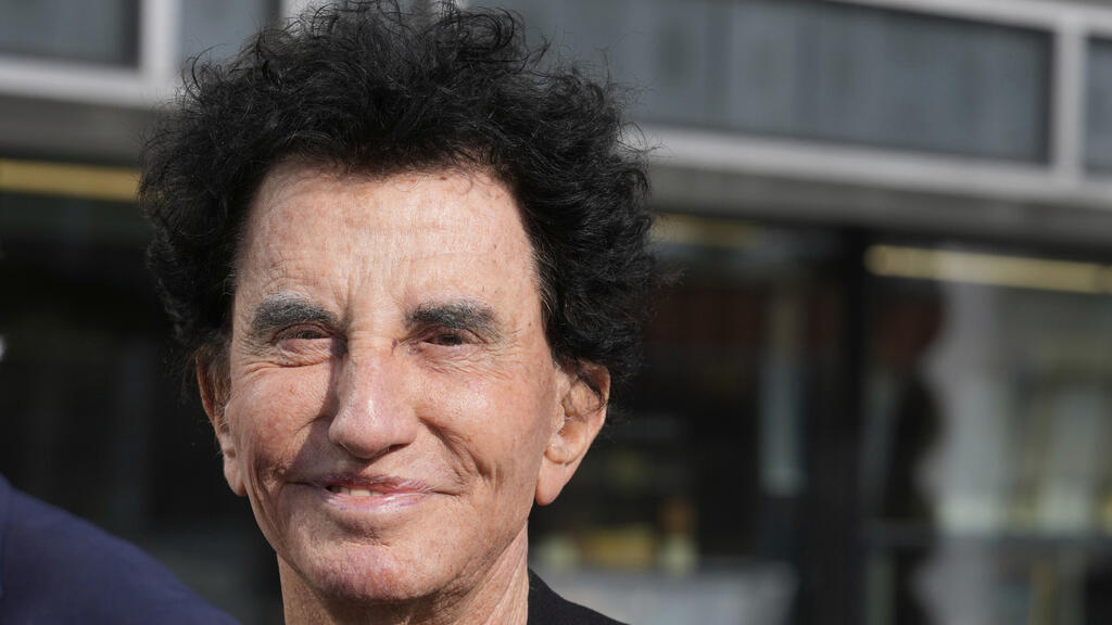 Affaire Epstein: la famille Lang s'explique sur ses échanges avec le criminel sexuel