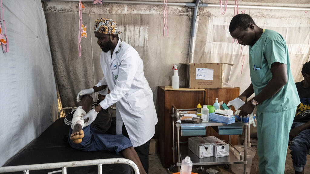 RDC: à Fizi, l'hôpital débordé face à l'afflux de blessés dus aux combats dans l'Est [1/3]