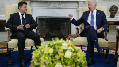 Ảnh tư liệu : Tổng thống Mỹ Joe Biden (P) tiếp đồng nhiệm Ukraina Volodymyr Zelensky (T) tại Nhà Trắng ở Washington DC, Hoa Kỳ ngày 01/09/2021.
