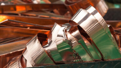 Le marché du cuivre évolue au gré de son utilisation dans tous les pans de l'industrie, que ce soit l'électronique, la construction ou encore l'automobile.