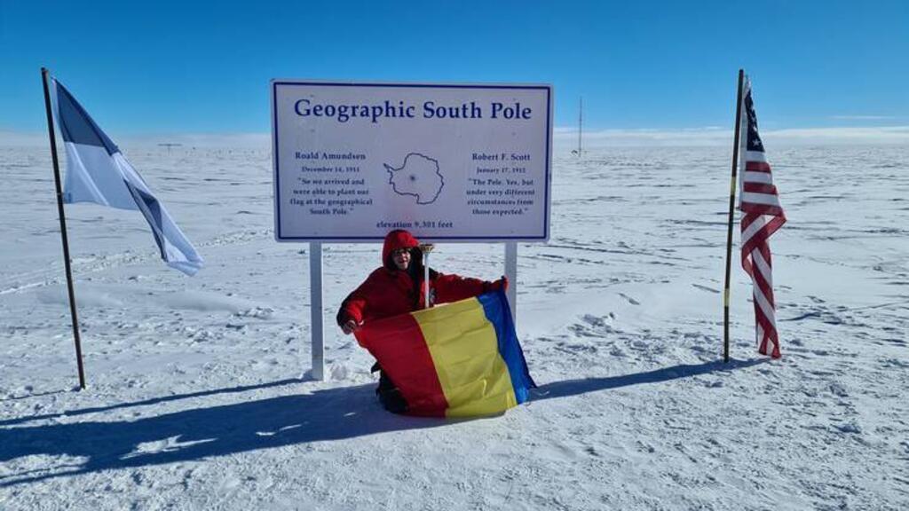 Liviu Stanescu, un personaj excepţional, scriitor, explorator, călător şi povestaş care aduce mai aproape de noi lumi îndepărtate si experienţe extraordinare.